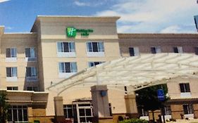 Holiday Inn And Suites Beckley Wv 3*