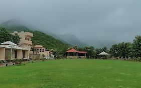 Kanj Holiday Hill Resort Udaipur