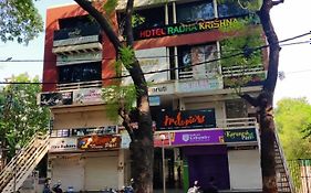 Hotel Radha Krishna Anand