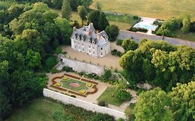 Chateau De Vaugrignon