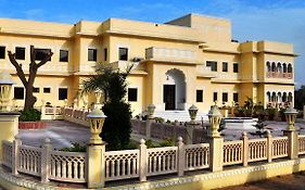 Hotel Raj Bagh Palace