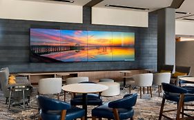Courtyard By Marriott Philadelphia South At The Navy Yard