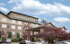 Langley Sandman Hotel
