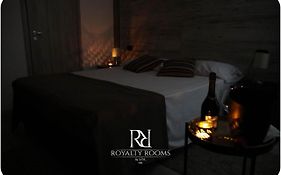 Royalty Rooms & Spa Napoli
