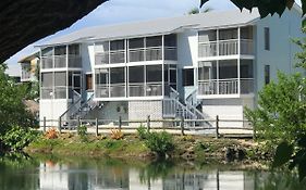 Licensed Mgr - 3/3 Modern Lagoonfront Villa - Oceanfront Beach Resort!