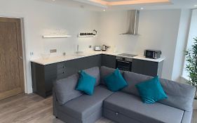 28 Harbour Lettings Luxury Apartments For Over 25S
