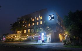 Emerald Clarks Inn Suites Mysore 4*