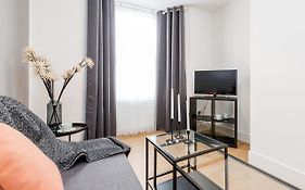 2 Bedrooms Serviced Apartment Excel Exhibition Centre, O2 Arena, Stratford Olympic City, Forest Gate, Central London