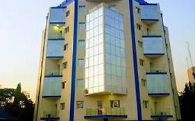 Room In Lodge - Blue Springs Hotelrelaxation Arena, Secured And Comfortable Hotel In Abuja photos Exterior