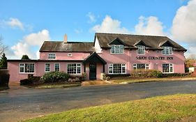 Savoy Country Inn St Clears 3*