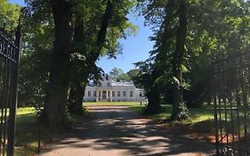 Pałac Ojrzanów - Pensjonat