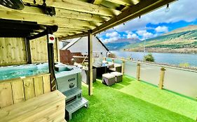 Amazing Alps And Loch Views - Hot Tub And Pet Friendly