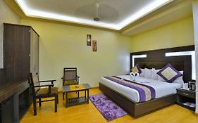 Hotel Samrat Jabalpur India