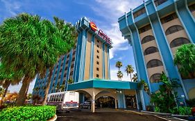 Clarion Inn And Suites Miami Airport 2*
