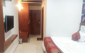 Hotel Midcity Varanasi