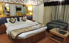Hotel Chaman Palace Shimla 2*