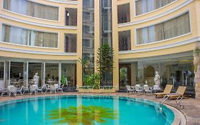 Four Seasons Place Hotel Pattaya 4*