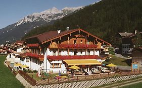 Hotel Brunnenhof Stubaital