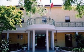 Hotel Villaggio Della Mercede  3*