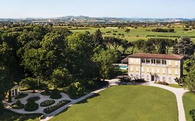 Villa Abbondanzi Resort  4*