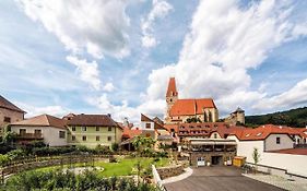 Hotel-restaurant Kirchenwirt Weißenkirchen In Der Wachau 4* Österreich