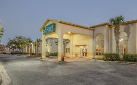 Magnuson Hotel And Suites Gulf Shores