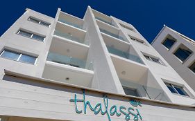 Costantiana Beach Hotel Apartments  3*