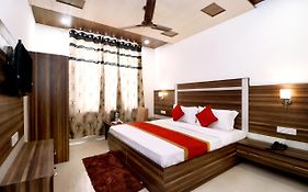 Hotel Elite Zirakpur  India