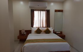 Hotel Almond Jalna India