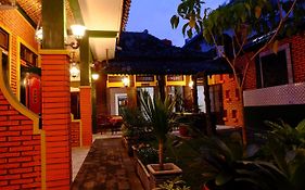 Kampoeng Djawa Hotel  3*