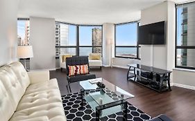 Luxury Downtown Chicago Suites