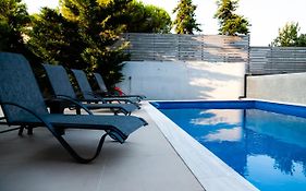 Seaview Pool Villa Near Beach And Athens Airport