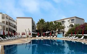 Amore Hotel Apartments 3*