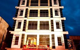 Hotel Maximillian  3*
