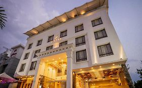 V Star Hotel Ahmednagar 3* India