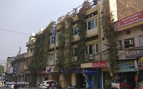 Hotel Samrat Ludhiana 3*