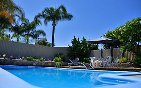 Palms Bed And Breakfast Perth 3*