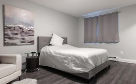 Private Room Ensuite Uptown Waterloo - E5