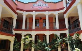 Hotel Eugenia Comitan 2*