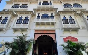 Hotel Nahargarh Palace