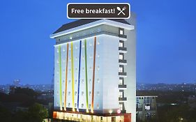 Hotel Amaris Semarang Simpang Lima 2*