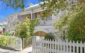 Arundels Boutique Accommodation Bed & Breakfast West Perth Australia
