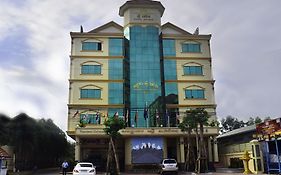 Reaksmey Battambang Hotel 2*