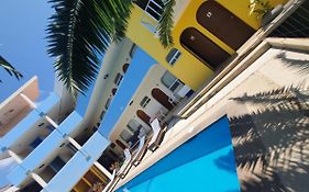 Hotel Kootznoowoo Puerto Escondido (oaxaca) México