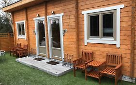 Immaculate Cabin 5 Mins To Inverness Dog Friendly