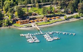 Snug Harbor Resort And Marina
