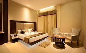 Samrat Heavens Hotel Meerut 3*