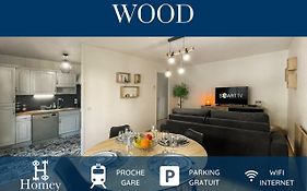HOMEY WOOD - New - Appartement avec une chambre - Parking privé gratuit - Balcon privé - A 5 min de la gare pour rejoindre Genève
