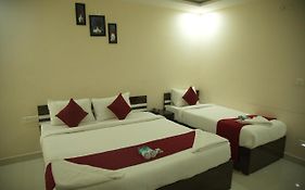 Kbr Hotel Tirupati 2*