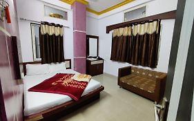 Hotel Raj Palace Maheshwar India